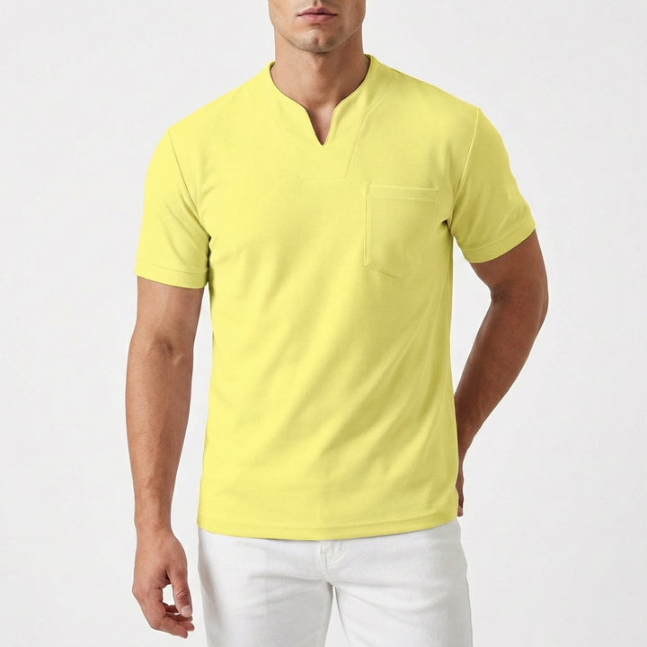 Adrián | Camiseta Cuello Pico con Bolsillo Manga Corta Hombre