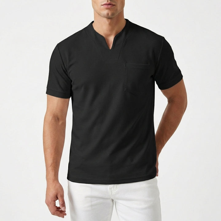 Adrián | Camiseta Cuello Pico con Bolsillo Manga Corta Hombre