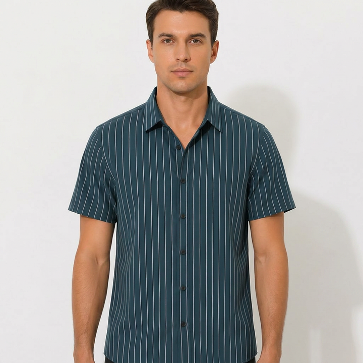 Carlos | Camicia a Maniche Corte da Uomo con Colletto Cubano e Righe Verticali | Informale