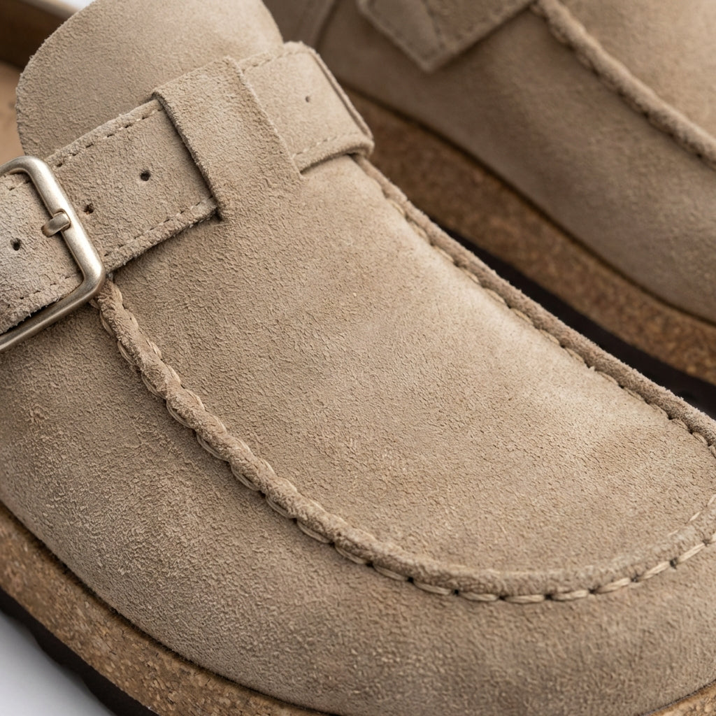 Carmen | Zoccoli Donna con Fibbia Decorativa e Cuciture Visibili | Retrò