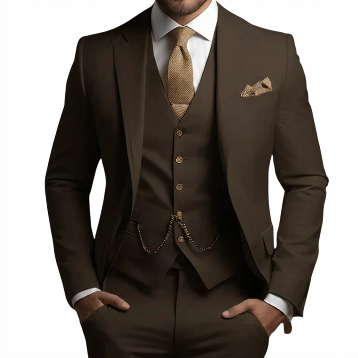 Mateo | Traje Tres Piezas Hombre Con Chaleco Con Cadena Y Corte Slim | Elegante