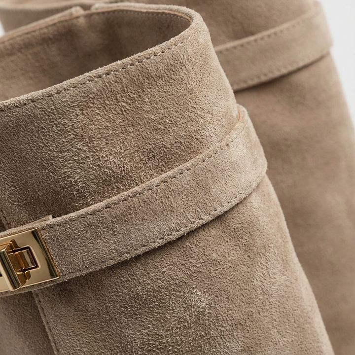 Nicole | Botas de Mujer hasta la Rodilla con Tacón Ancho y Punta Estilizada