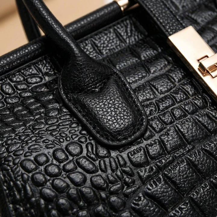 Perpetua | Borsa da Donna a Mano Incisa a Coccodrillo