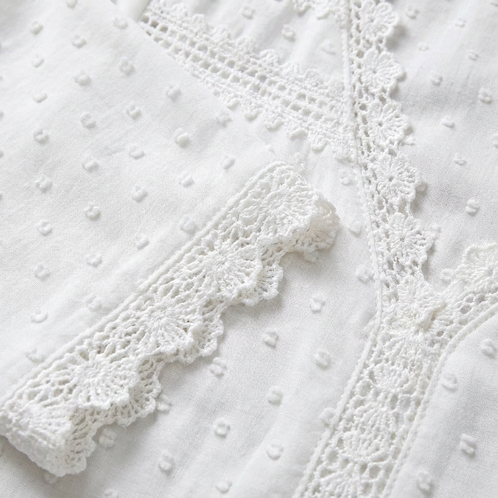 Valeria | Camicetta Donna Bianca con Bordo di Pizzo e Tessuto a Pois | Romantico