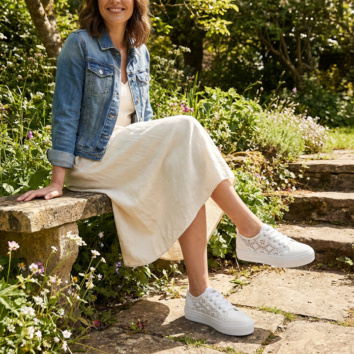 Valeria | Mujer Zapatillas Plataforma Con Apliques De Cristal Y Cordones | Glamuroso